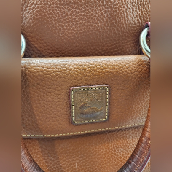 Dooney and Bourke Pepple grain leather Crossbody bag in very good condit… - Picture 9 of 12